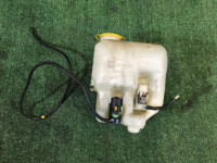 Бачок омывателя SUBARU LANCASTER OEM 86610AE010 BHE BH9 BH5 2000 EJ254