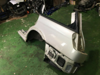 Guarda-lamas traseiro esquerdo SUBARU LANCASTER OEM 51410AE170 BH9 BHE 2000 Silver 9G9