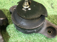 发动机支座 SUBARU LANCASTER OEM 41022AE020, 41022AE030 BH9 BH5 BE5 BE9 2000 EJ254