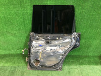 右后门 SUBARU FORESTER OEM 61401FC001 SF5 SF9 1998 Black 47A
