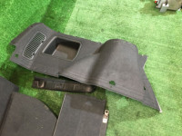 Revestimento da bagageira SUBARU FORESTER OEM 94063FC000OE, 94063FC010OE, 95020FC010OE, 95020FC040OE, 95020FC030OE SF5 SF9 1998 Black 47A