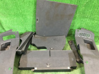 Revestimento da bagageira SUBARU FORESTER OEM 94063FC000OE, 94063FC010OE, 95020FC010OE, 95020FC040OE, 95020FC030OE SF5 SF9 1998 Black 47A