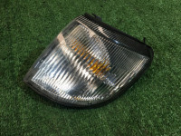 右ウインカー SUBARU FORESTER OEM 84101FC000 SF5 SF9 1998