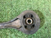 变速箱上支座 SUBARU IMPREZA OEM 41040FE000 GE7 GE2 GE3 GE6 GH2 GH3 GH8 GH6 2008 EJ203