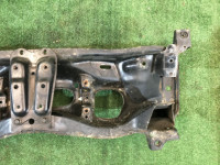 Travessa dianteira SUBARU FORESTER OEM 20101SA000 SG5 2002 EJ205
