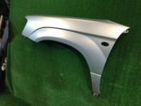 Guarda-lamas dianteiro esquerdo SUBARU FORESTER OEM 57110SA0109P SG5 SG9 2002 silver 01G