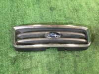 Grelha do radiador SUBARU FORESTER OEM 91121SA020 SG5 SG9 2002 silver 01G