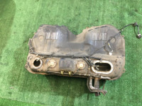 燃料タンク SUBARU FORESTER OEM 42012SA000 SG5 SG9 SG 2002 EJ205