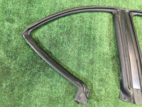 右车门密封条 SUBARU FORESTER OEM 63521SA000, 63563SA000 SG5 SG 2002 silver 01G