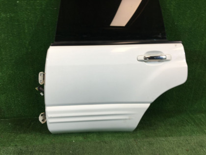 左后门 SUBARU FORESTER OEM 61401FC010 61401FC011 SF5, SF9 2000 white 51E