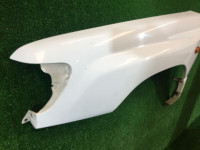 Guarda-lamas dianteiro esquerdo SUBARU FORESTER OEM 57120FC010 SF5 SF9 SF 2000 white 51E