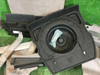 Tapizado del maletero SUBARU FORESTER OEM 95020FC011NF, 95020FC041NF, 95020FC032NF, 95020FC001NF SF5 SF9 SF 2000 white 51E