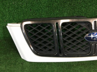 Grelha do radiador SUBARU FORESTER OEM 91065FC140WG SF9 SF5 SF 2000 white 51E