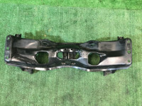 Travessa dianteira SUBARU FORESTER OEM 20101SA010 SG5 2004 EJ202