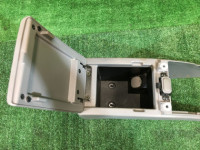 手套箱与扶手 SUBARU FORESTER OEM 92111SA000ES 92111SA000ND 66150SA100ES SG5 2004 silver 01G
