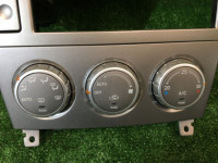 Radio trim bezel блок климата SUBARU FORESTER OEM 72311SA000 72311SA002 SG5 2004 silver 01G