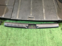 トランクトリム SUBARU FORESTER OEM 94027SA000JA 94027SA010JA 94015SA020ES 94026SA000ML 95015SA010ML SG5 2004 silver 01G