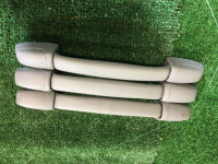 มือจับเพดาน SUBARU FORESTER OEM 92040FC002ES 92040FC002NE SG5 2004 silver 01G