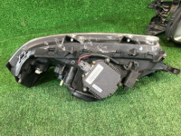 大灯 Ксенон SUBARU FORESTER OEM 84001SA100 84001SA110 SG5 2004