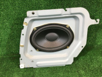 Subwoofer SUBARU FORESTER OEM 86301SA080 H6311SA401 SG5 2004