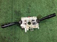 สวิตช์ก้านคอพวงมาลัย 83111AE000 83111AE020 SUBARU LANCASTER