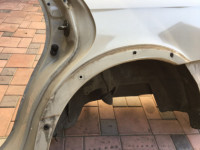左リアフェンダー SUBARU LANCASTER OEM 51410AE150 BH9 1998 beige 8L5