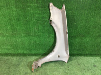 Guarda-lamas dianteiro direito SUBARU LANCASTER OEM 57120AE000 BH9 1998 beige 8L5