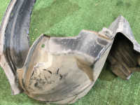 Guarda-pó dianteiro direito SUBARU LANCASTER OEM 59110AE020 BH9 1998 beige 8L5