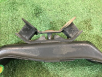 Travessa da caixa SUBARU LEGACY OEM 41011AE000 41022AE120 BEE 2002 EZ30