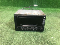 オーディオデッキ SUBARU LEGACY OEM 86201AE260 BEE 2002