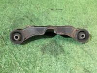 ยางแท่นเฟืองท้าย 41310AE001 41310AE002 41310AE002 SUBARU LEGACY