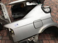 Guarda-lamas traseiro direito дефект SUBARU LEGACY OEM 51410AE001 BE5 2000 Silver 792