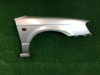 บังโคลนหน้าขวา дефект 57120AE001 SUBARU LEGACY