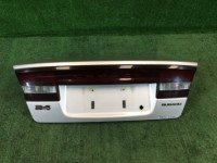 Portón del maletero 57501AE040 SUBARU LEGACY