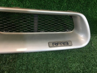Rejilla del radiador RFRB SUBARU LEGACY OEM 91121AE160 BE5 2000 Silver 792