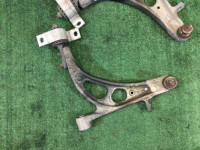 ปีกนกหน้า SUBARU LEGACY OEM 20200FA061 20200FA071 BE5 2000 EJ206