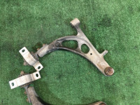 ปีกนกหน้า SUBARU LEGACY OEM 20200FA061 20200FA071 BE5 2000 EJ206