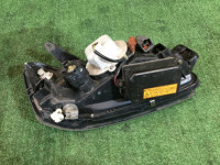 ไฟหน้า Ксенон SUBARU LEGACY OEM 84001AE280 84001AE281 84001AE290 84001AE291 BE5 2000