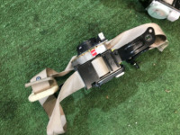 Front seat belts SUBARU LANCASTER OEM 64620AE000GF 64620AE010GF BH9 1998 beige 8L5
