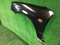 Aleta delantera izquierda SUBARU LEGACY OEM 57120AE011 BEE 2002 black 18L,15K