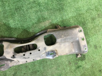 Travesaño delantero SUBARU FORESTER OEM 20101SA020 20101FE520 SG5 2006 EJ203