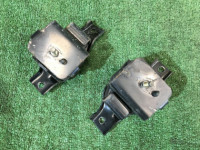 エンジンマウント 41022FE050 41022FE060 SUBARU FORESTER