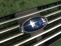 フロントグリル SUBARU FORESTER OEM 91121SA082 SG5 2006 51E