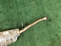 Средняя часть глушителя SUBARU FORESTER OEM 44200SA041 SG5 2006 EJ203