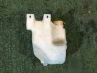 玻璃水壶 SUBARU LEGACY OEM 86610AE010 BH9 2000 EJ254