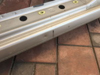 Painel inferior lateral esquerdo SUBARU LEGACY OEM 51415AE011 BHE BH9 BH5 2000 silver 792