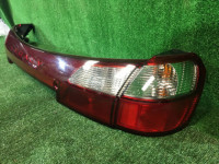 Friso entre os farolins traseiros SUBARU LEGACY OEM 84251AE000, 84201AE200, 84201AE210 BH9 BHE BH5 2000