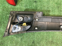 Friso entre os farolins traseiros SUBARU LEGACY OEM 84251AE000, 84201AE200, 84201AE210 BH9 BHE BH5 2000