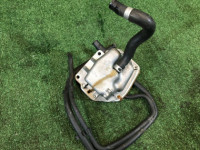 Depósito de expansión del refrigerante SUBARU LEGACY OEM 21132AA100 BH5 BE5 2002