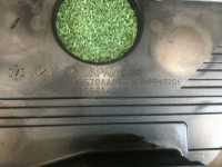 Tapa de distribución central SUBARU LEGACY OEM 13570AA044 BH5 BE5 2002